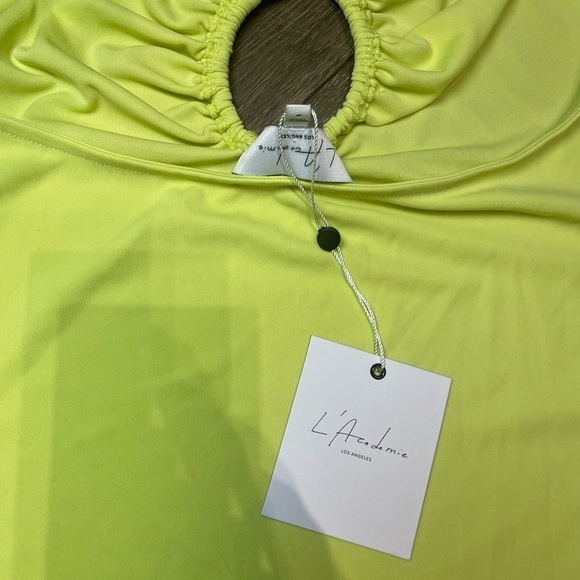L’Academie NWT Mira Mini Dress in Limelight Size Medium - Picture 6 of 7